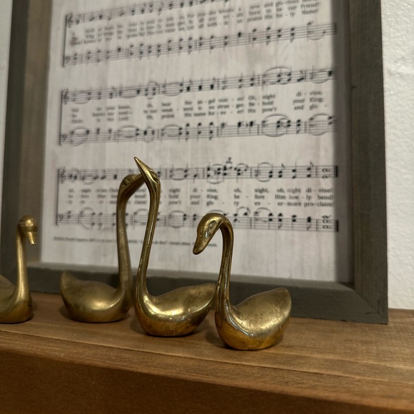 4 Mini Brass Swans - Picture 2 of 4
